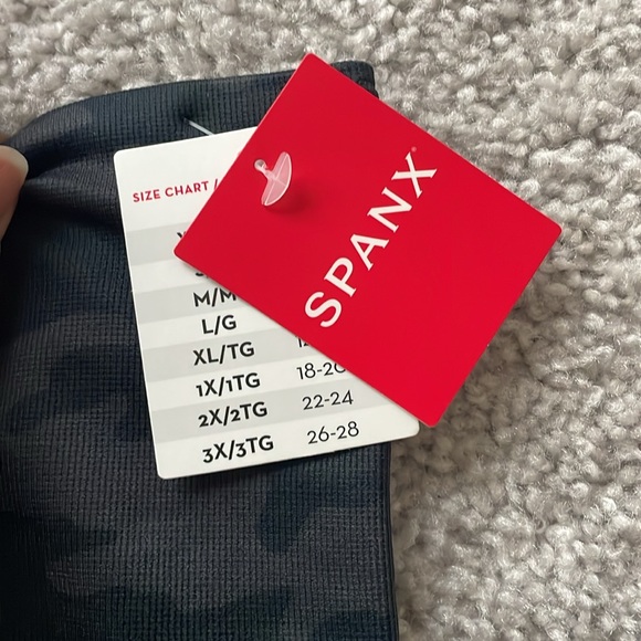 Spanx camo leggings - Picture 3 of 4